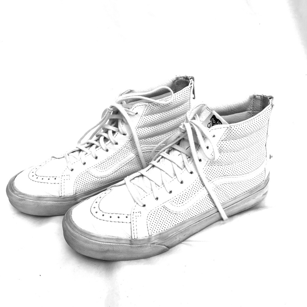 Vans Sk8-Hi White Shoes in Leather. Size M6.5, W8